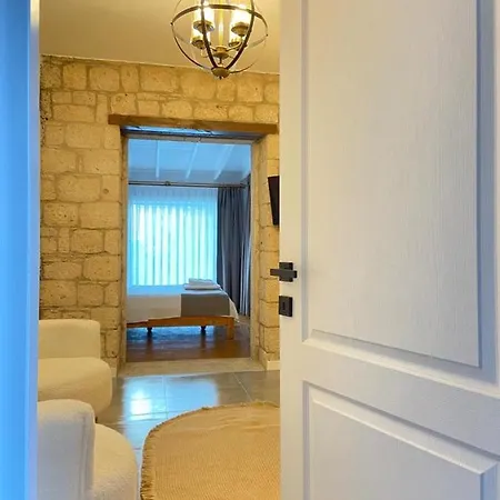 Armi Alacati Çeşme